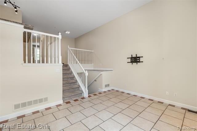 2847 Barclay Way - Photo 4 of 21