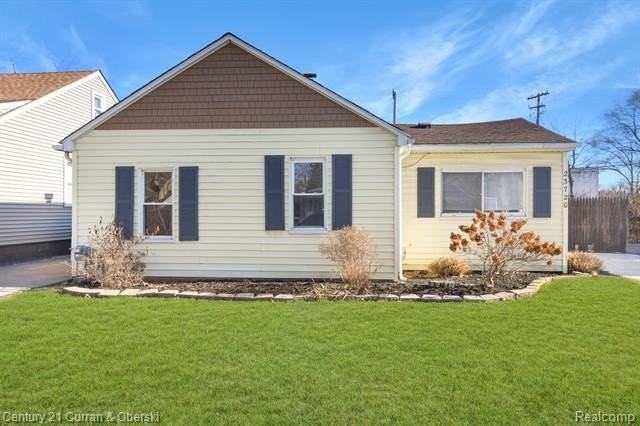 23720 Melville Ave - Photo 3 of 28