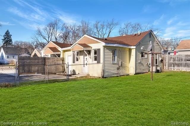 23720 Melville Ave - Photo 5 of 28