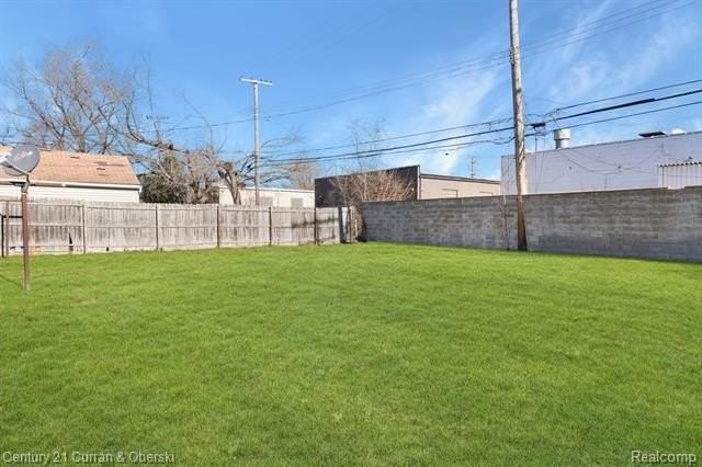 23720 Melville Ave - Photo 6 of 28