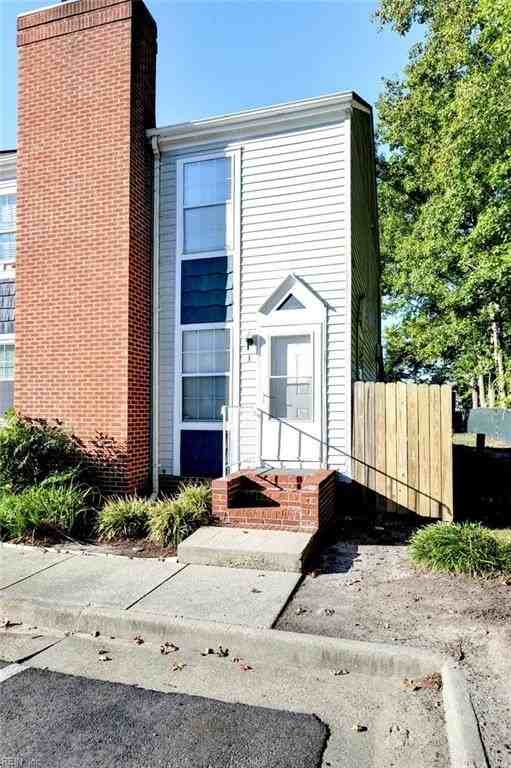 423 Lester Rd #1 - Photo 4 of 23