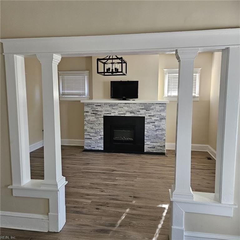 501 W 38th St - Photo 4 of 30