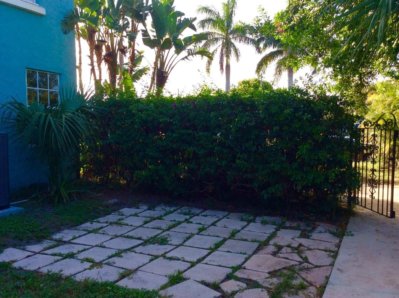 382 Ellamar Rd - Photo 5 of 39