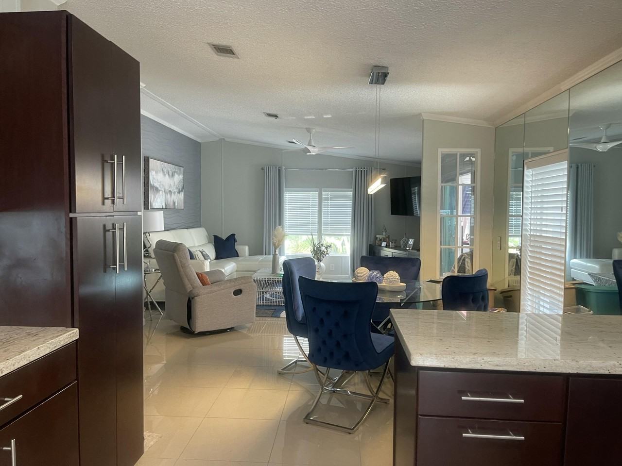 817 Sunglow St - Photo 2 of 15