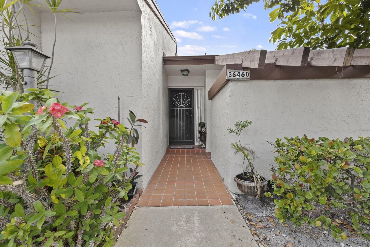 3646 English Rd #D - Photo 4 of 46