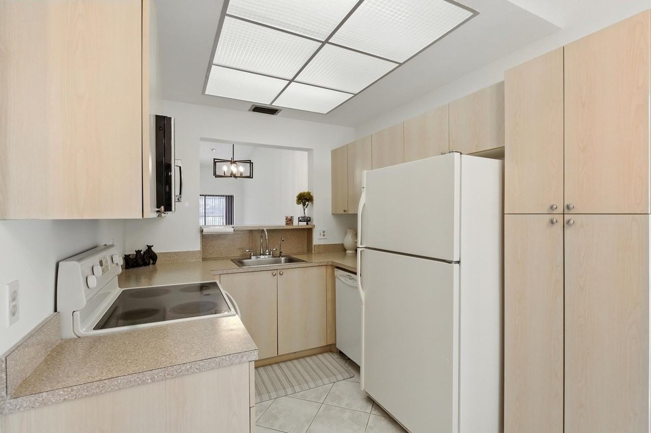 3646 English Rd #D - Photo 7 of 46