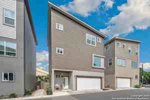 featured image of 1618 W Lawndale Dr #2