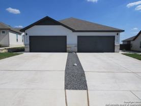 415 cross barn #B - Photo 1 of 1