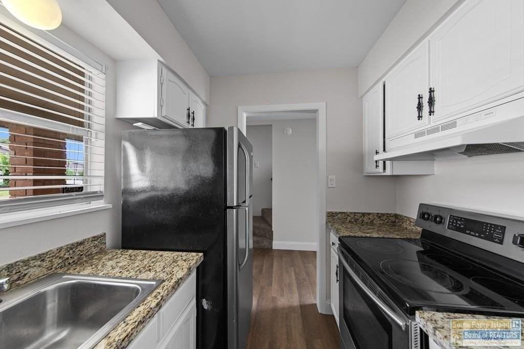 805 Continental Dr - Photo 4 of 13