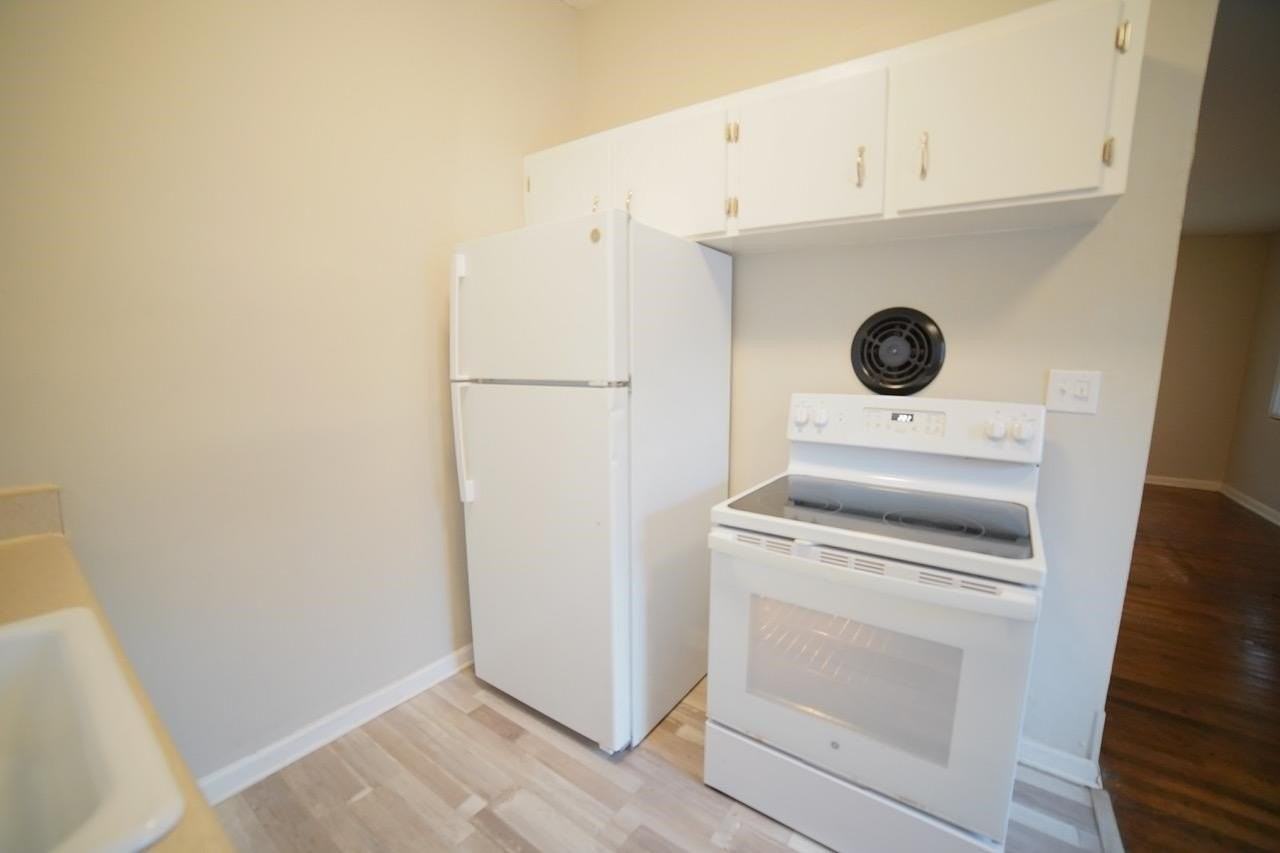 2031 Holmes Street - Photo 6 of 18