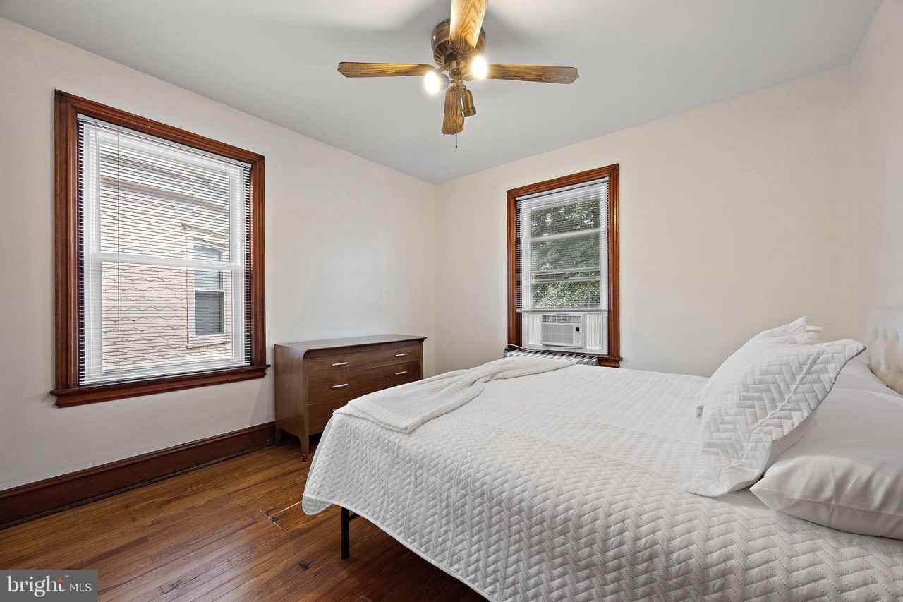 409 West 20th Street #2 - Photo 4 of 14