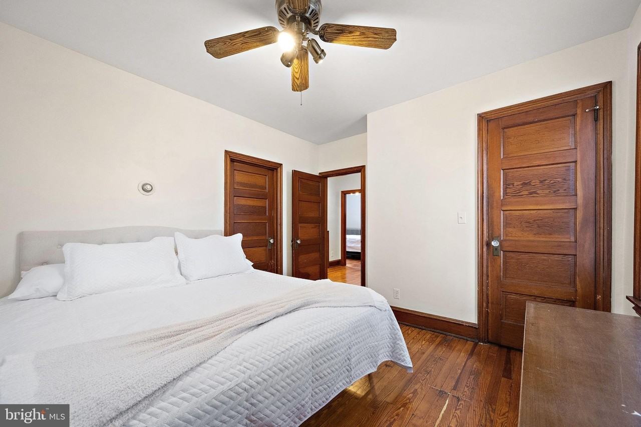 409 West 20th Street #2 - Photo 5 of 14