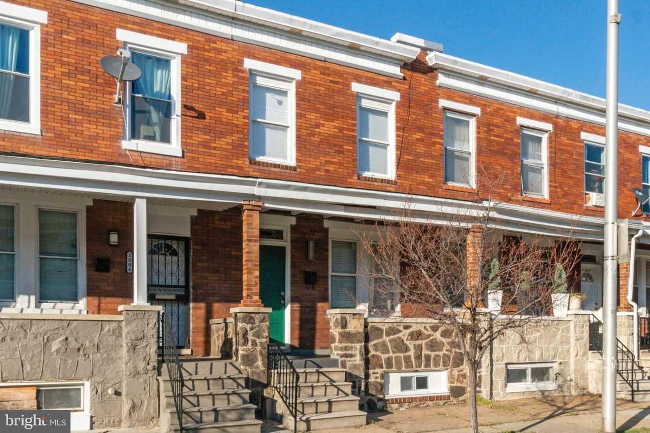 2806 Ashland Ave - Photo 3 of 31