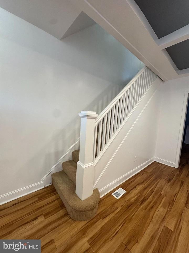 4013 Eierman Ave - Photo 3 of 9