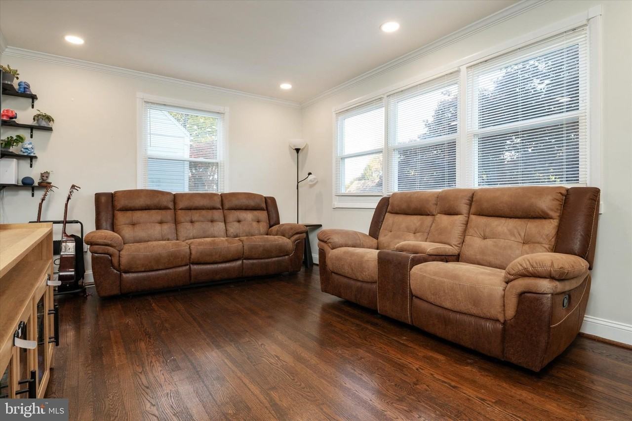 741 Silver Creek Rd - Photo 7 of 34