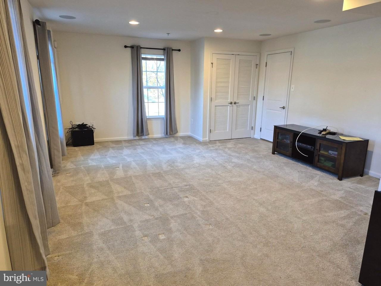 10891 Saint Patricks Park Aly - Photo 7 of 50