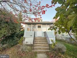 featured image of 7133 Sycamore Ave