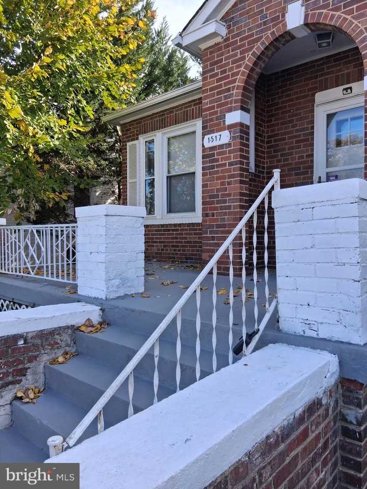 1517 Beaver Heights Ln - Photo 5 of 29