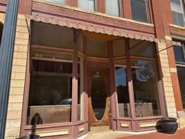 featured image of 212 W Oklahoma Ave