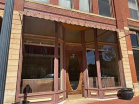 212 W Oklahoma Ave - Photo 1 of 1