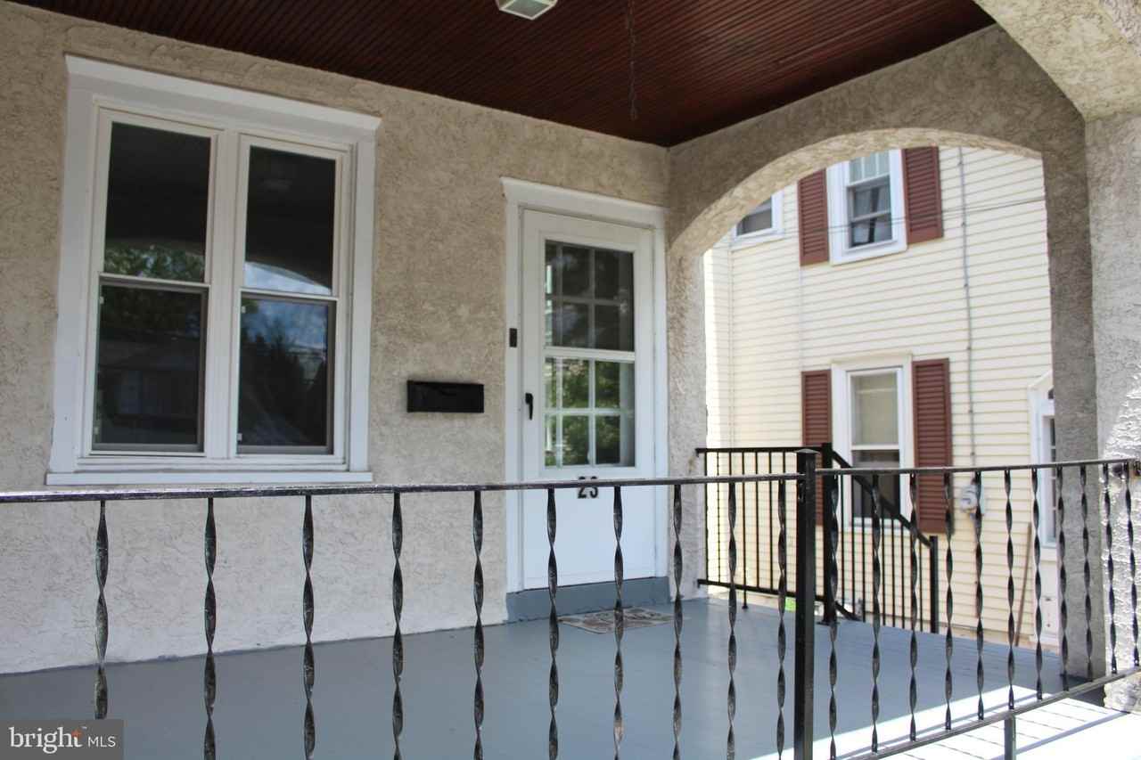 23 W 2nd St - Photo 4 of 31