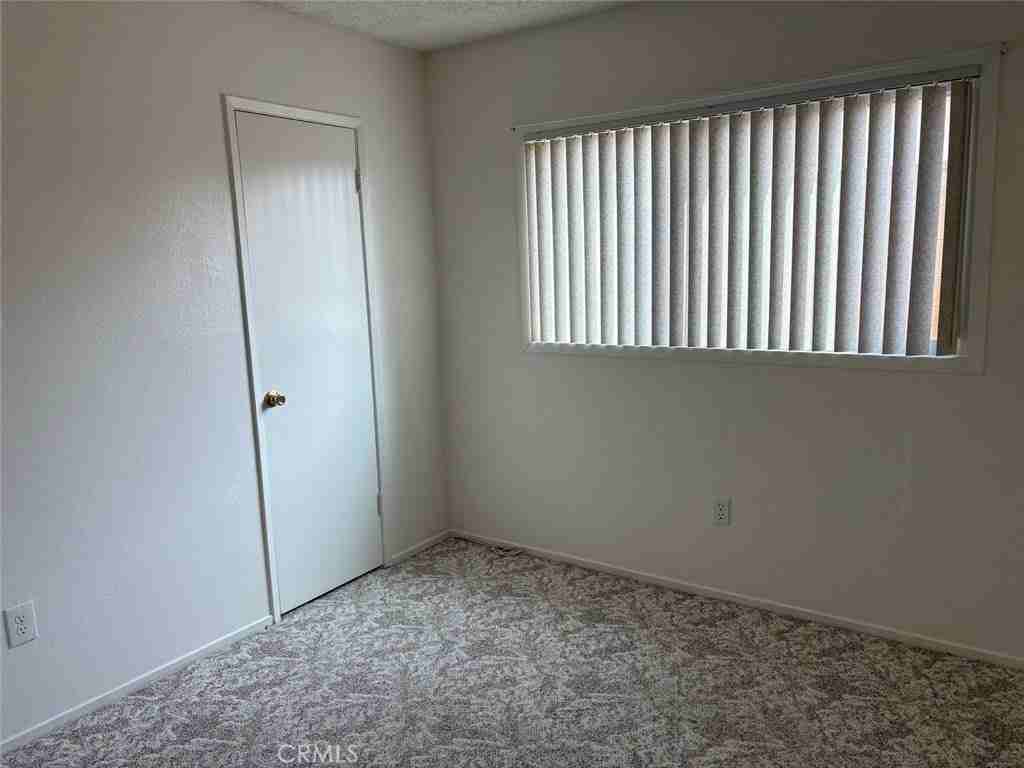 1529 Cambridge Avenue - Photo 6 of 13