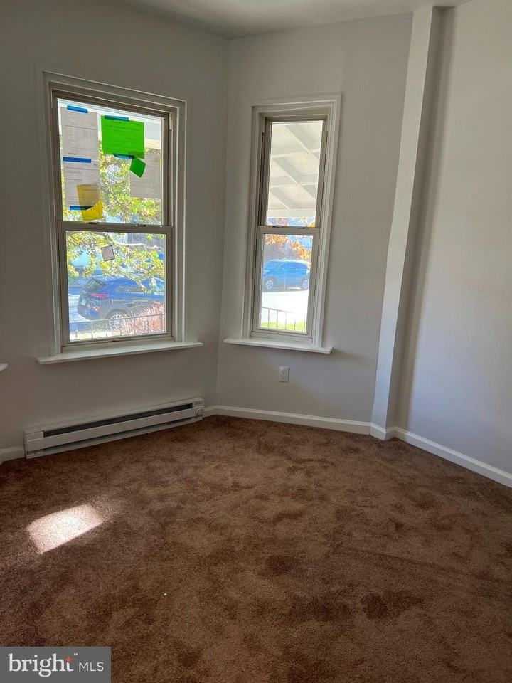 232 Center St Unit 1 #1 - Photo 6 of 7