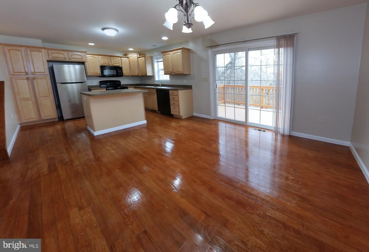 9063 Joyce Ln - Photo 3 of 25