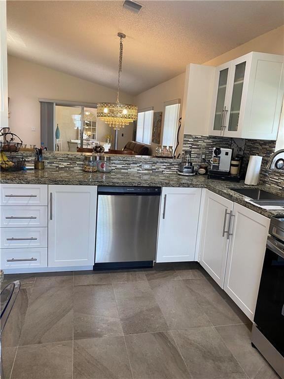 8615 Jasmine Way - Photo 6 of 18