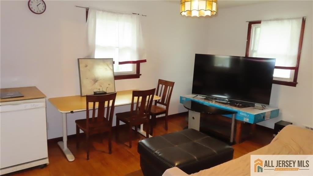 649 Inman Avenue - Photo 5 of 28