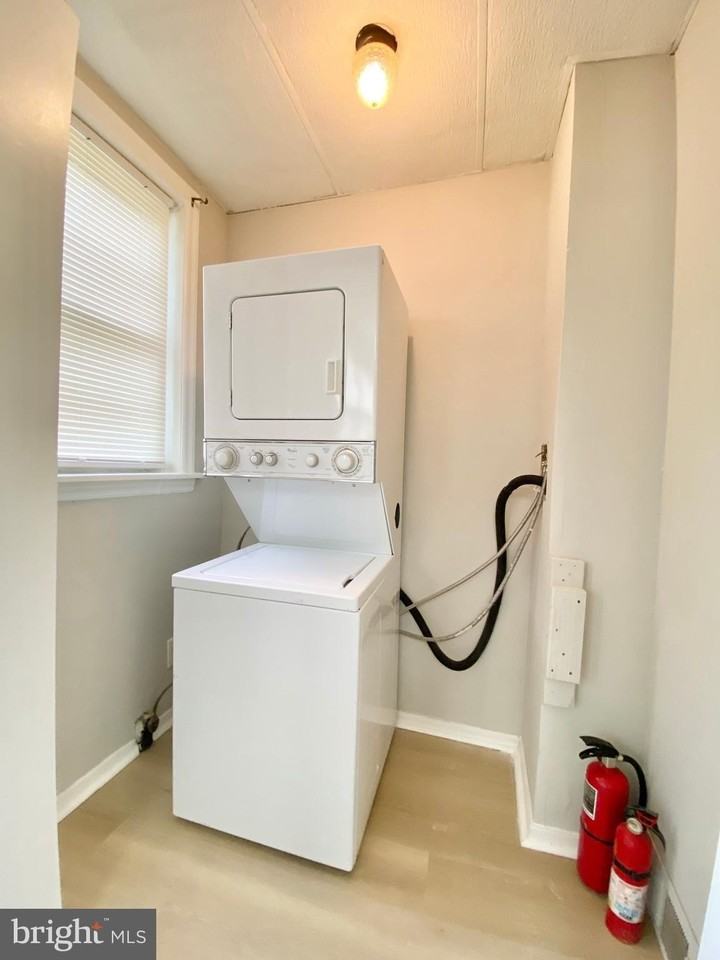 23 North Wycombe Avenue - Photo 3 of 39