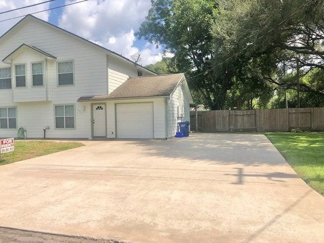 404 Peach St - Photo 2 of 15