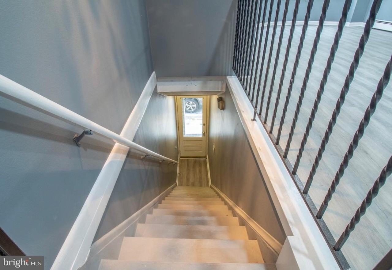 8 Cricket Ave - Photo 2 of 8