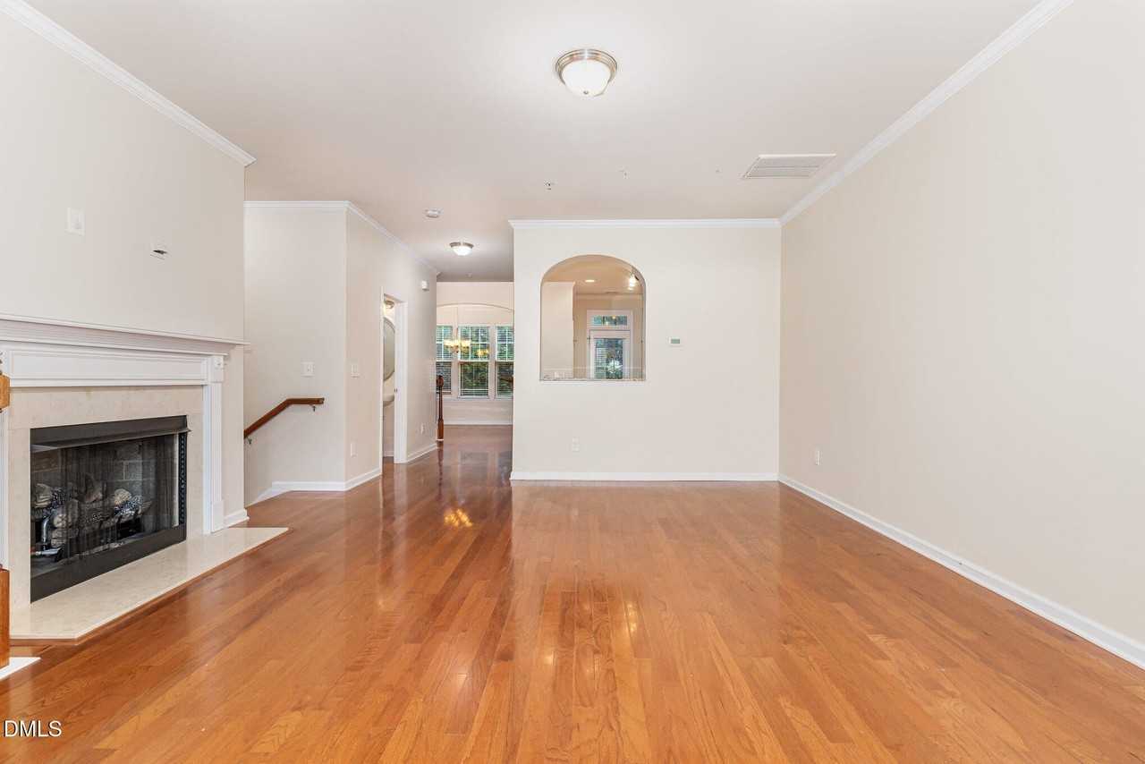 5916 Longeria Court - Photo 5 of 23