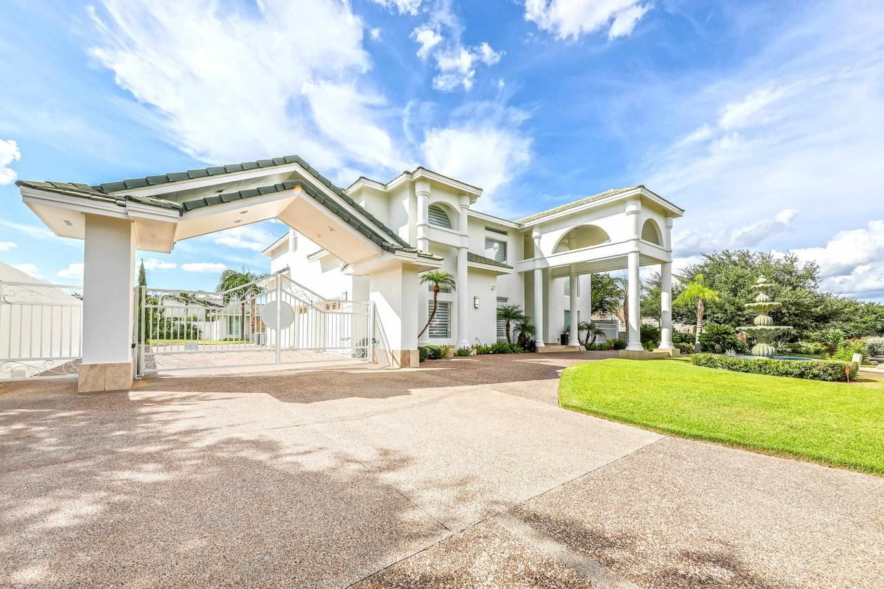 314 Bordeaux Dr - Photo 2 of 40