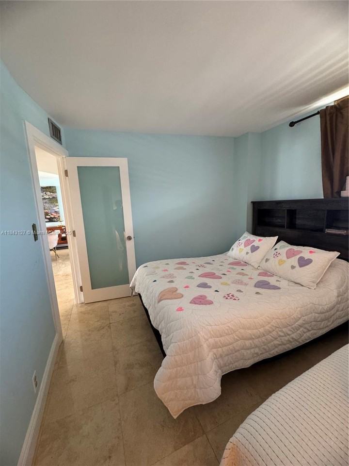 3545 Ne 166th St ##703 - Photo 5 of 38