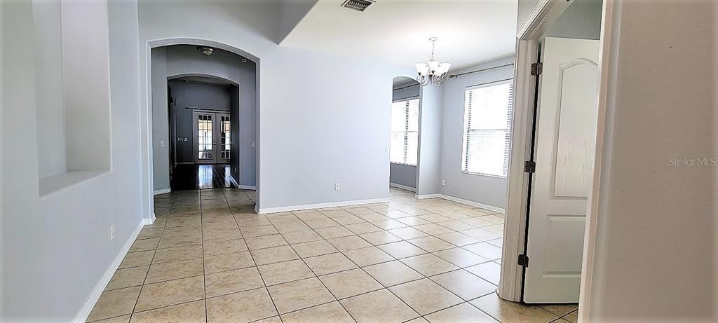 7112 Spindle Tree Ln - Photo 5 of 35