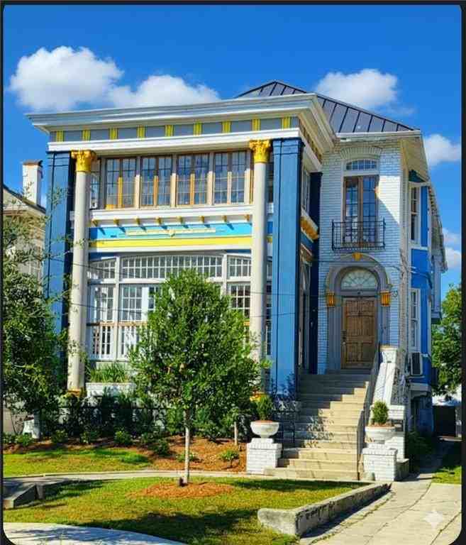 5341 Saint Charles Ave ##A - Photo 2 of 30