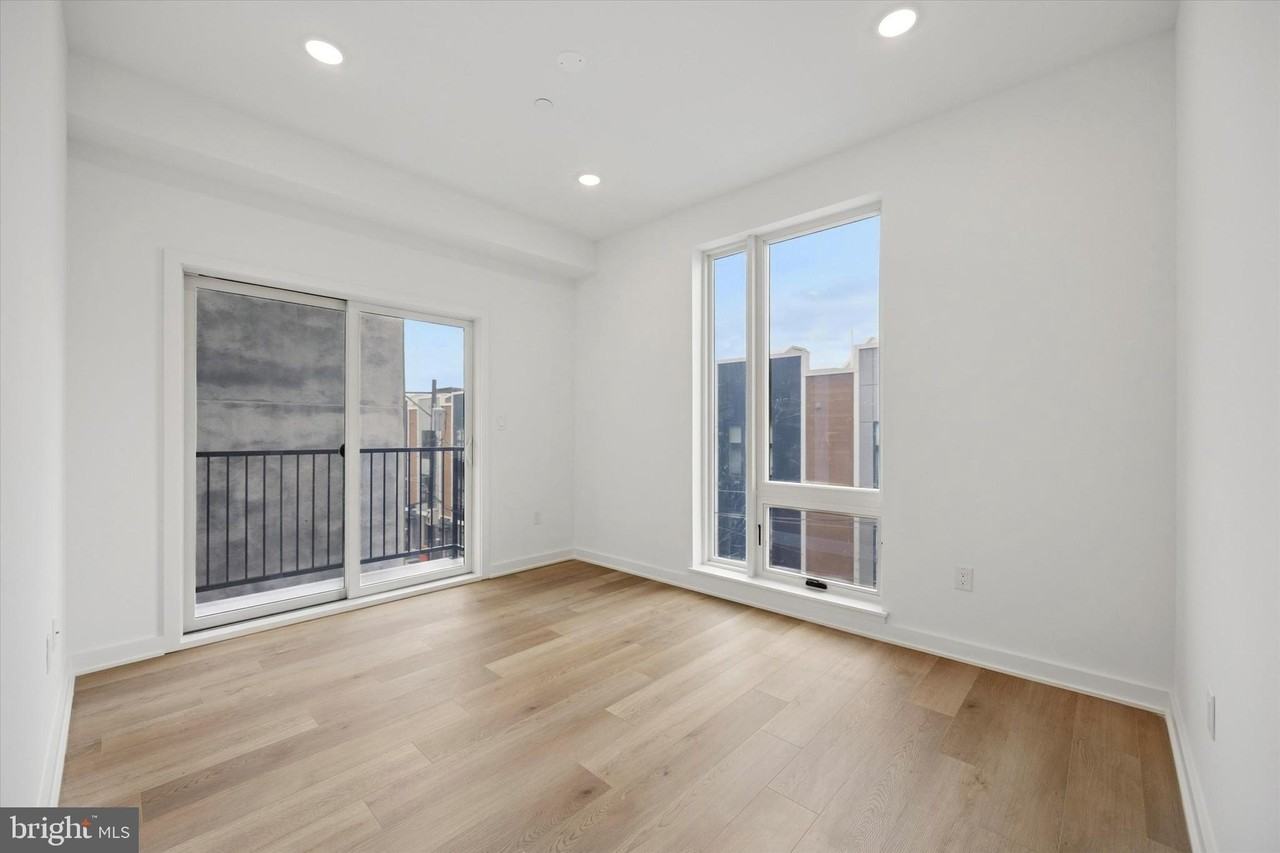 2020 Frankford Ave Unit 402 #402 - Photo 7 of 14