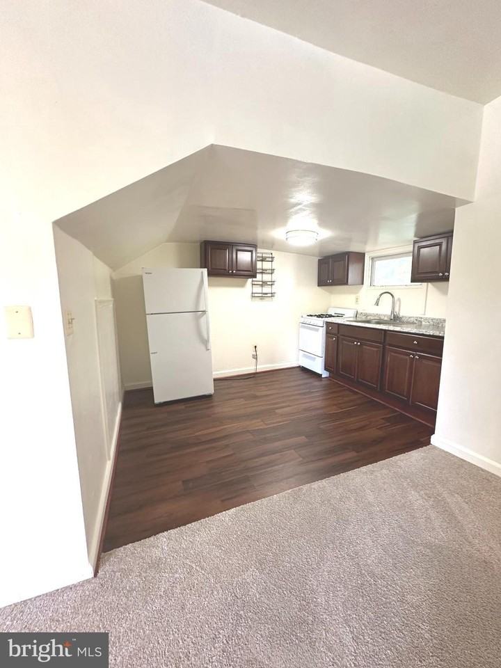 806 18th St S Unit 2 #2 - Photo 5 of 22