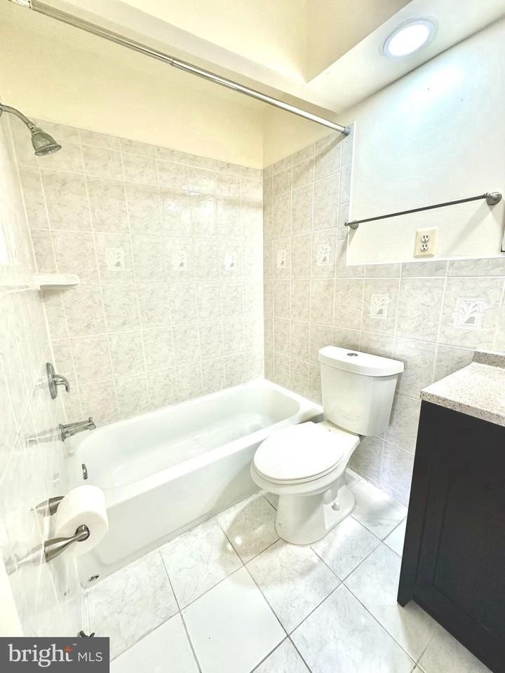 806 18th St S Unit 2 #2 - Photo 7 of 22