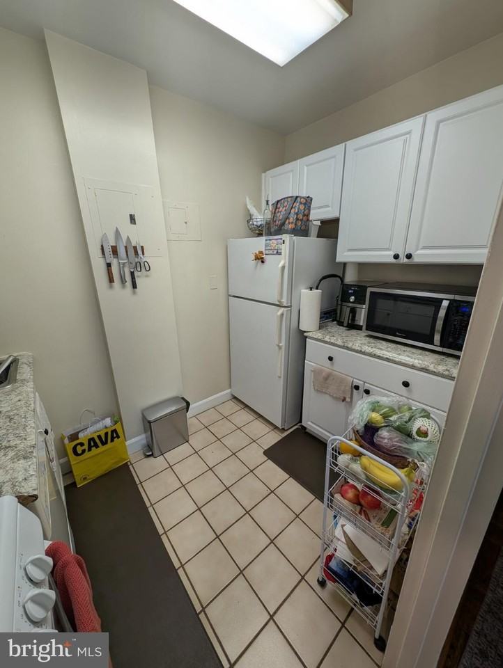 1021 Arlington Blvd Apt 743 #743 - Photo 5 of 16