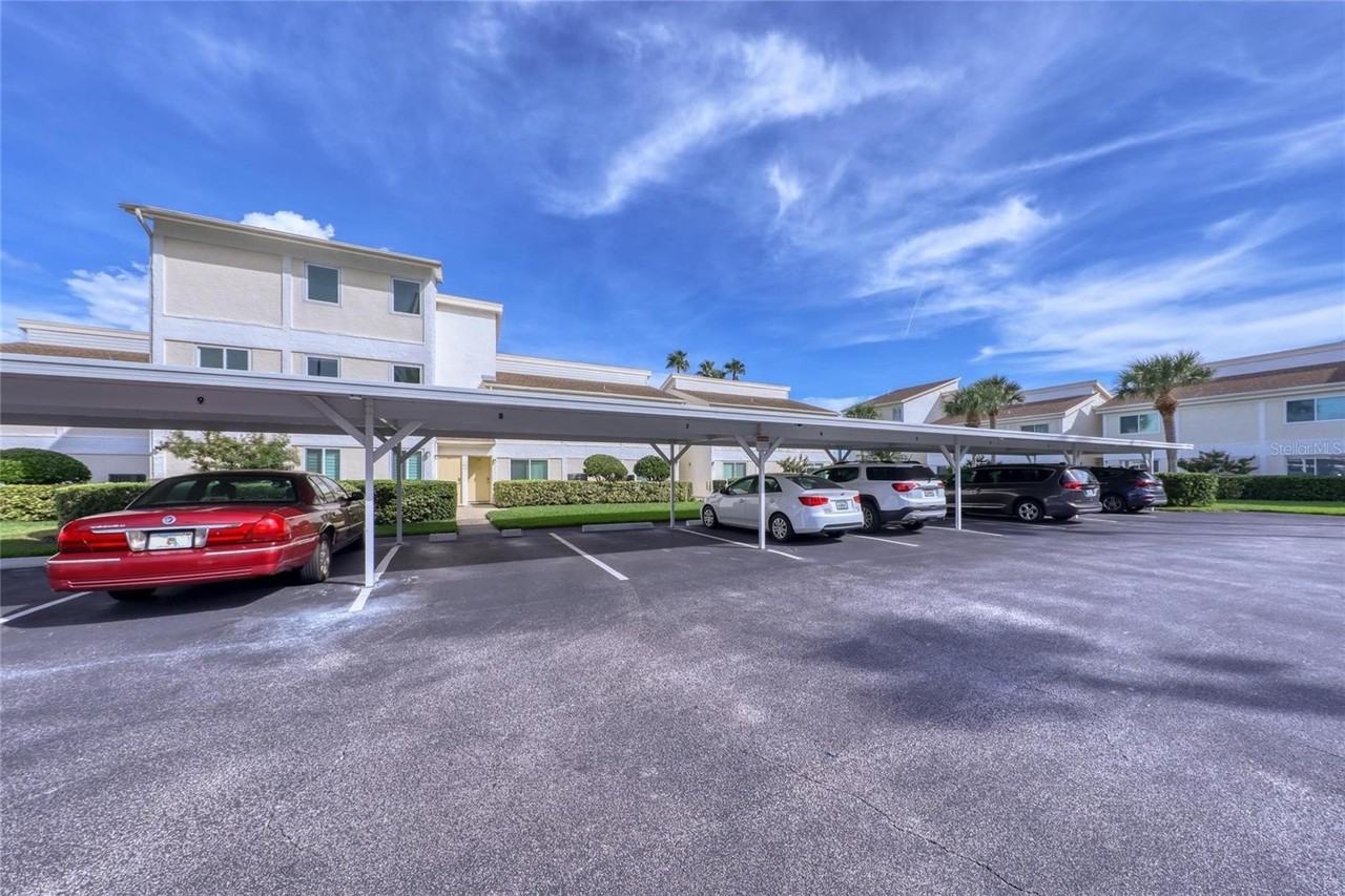 1451 Gulf Blvd - Photo 2 of 16