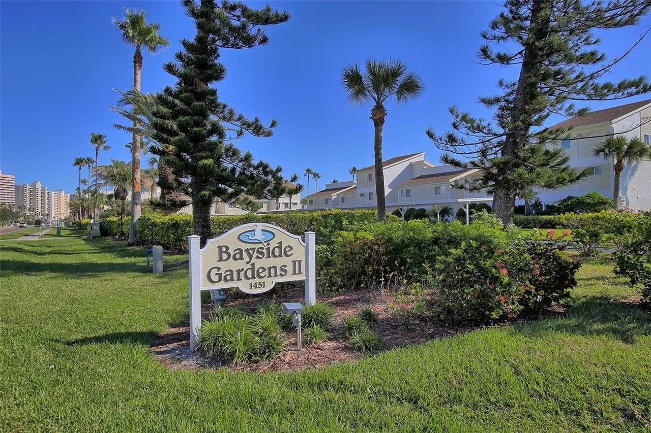 1451 Gulf Blvd - Photo 4 of 16