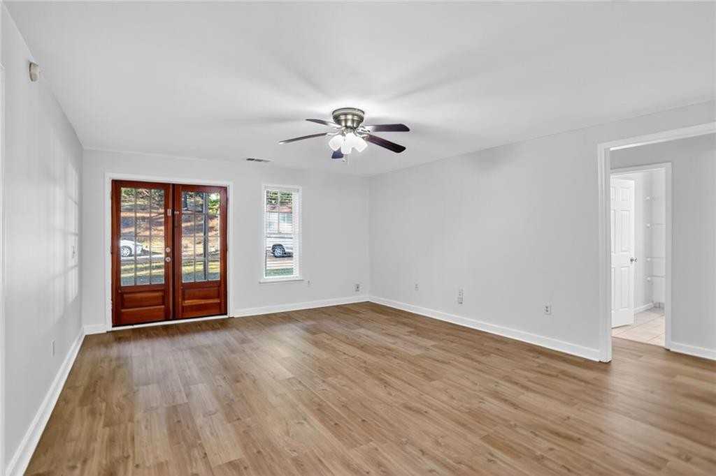 14895 Freemanville Rd - Photo 3 of 14