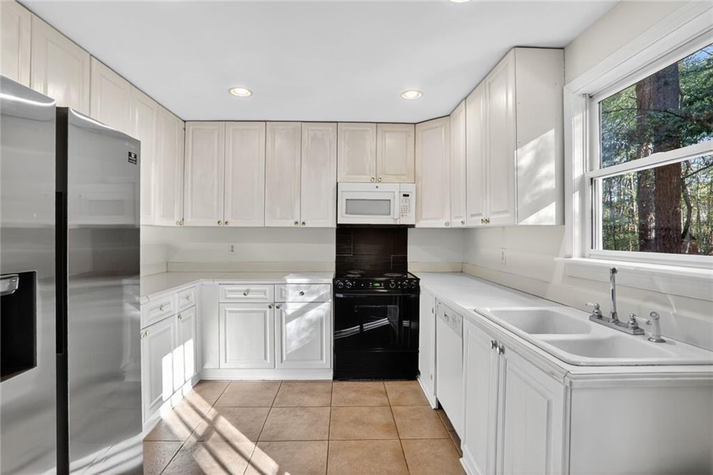 14895 Freemanville Rd - Photo 4 of 14