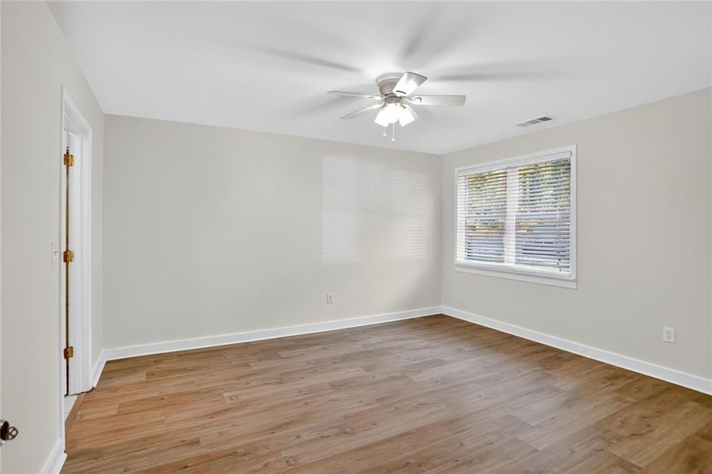 14895 Freemanville Rd - Photo 7 of 14