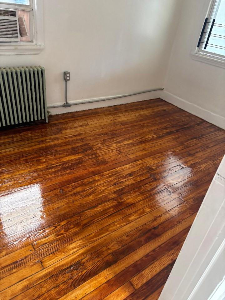 33 Clinton Ave - Photo 2 of 8