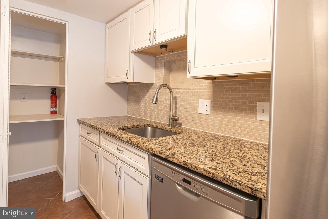 6558 Gildar Street - Photo 7 of 24