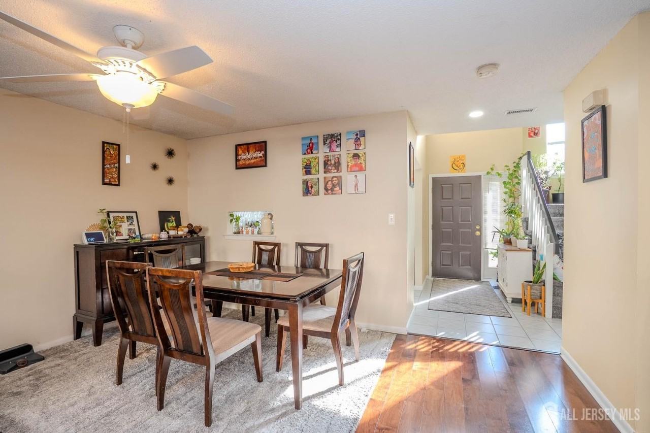 58 Park Gate Dr - Photo 5 of 26